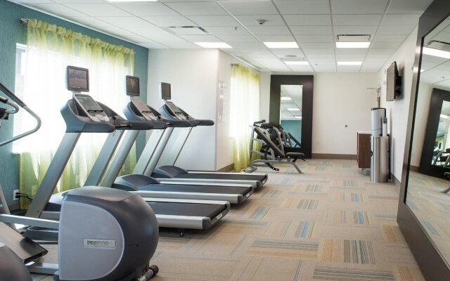 Holiday Inn Express & Suites Rock Falls by IHG