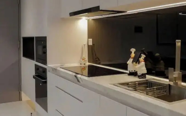 The Antonia Apartments - Korea Town D7