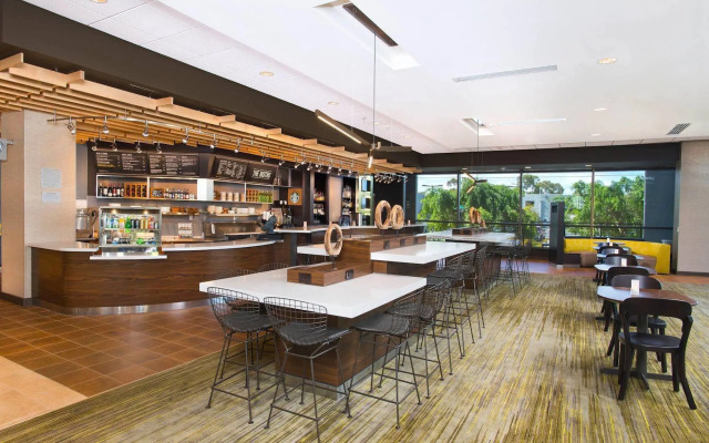 Courtyard by Marriott Redwood City