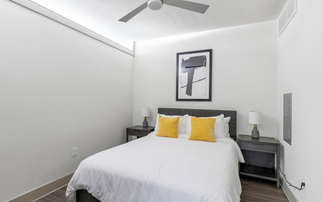 Landing Apartments near Dallas Medical District