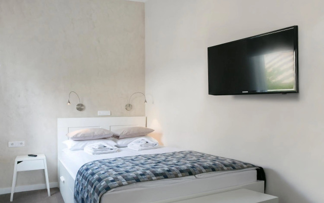 Urban Downtown Apartment