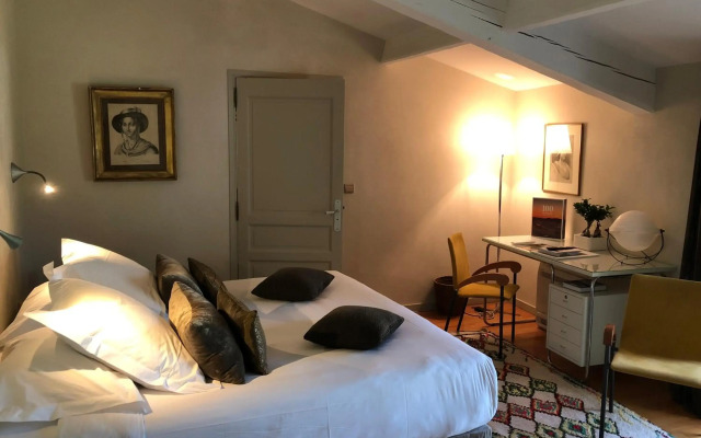 Hotel Château Des Alpilles
