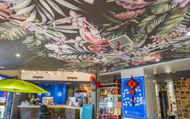 Blue Magpie Hotel Shifu Branch