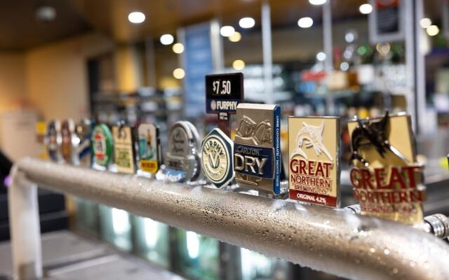 Young Federation Motor Inn