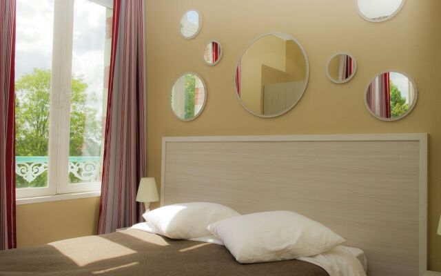 Apartment in Historic Town Villa in the Town of Arcachon