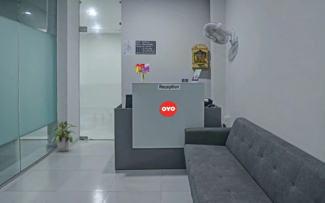 OYO 90450 Hotel Weekend Rooms