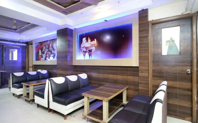 OYO 15906 Hotel Majha Flavours