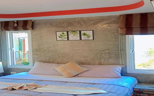 Popular Lanta Resort