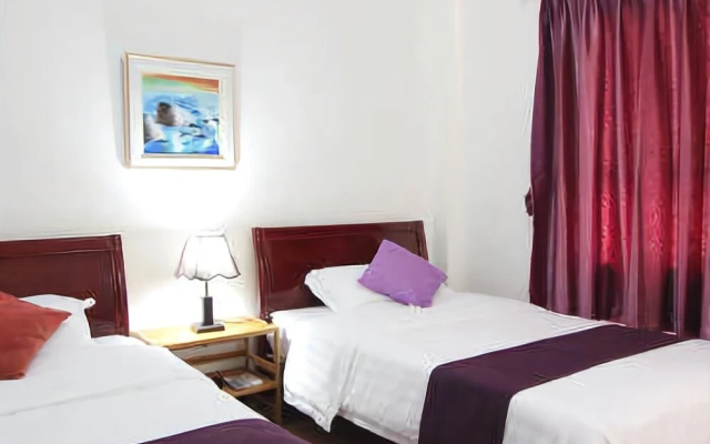 Mid-Levels Holiday Inn