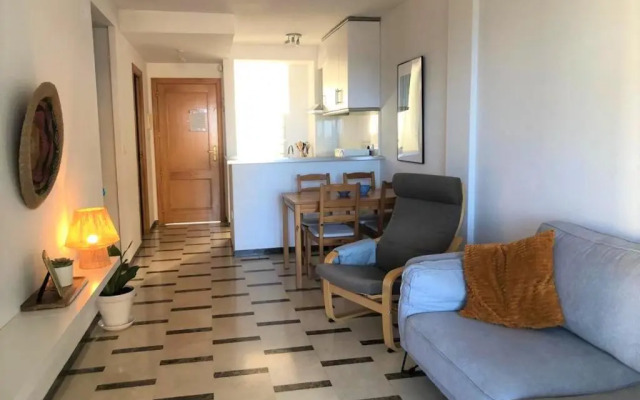 Acogedor apartamento frente al mar con piscina