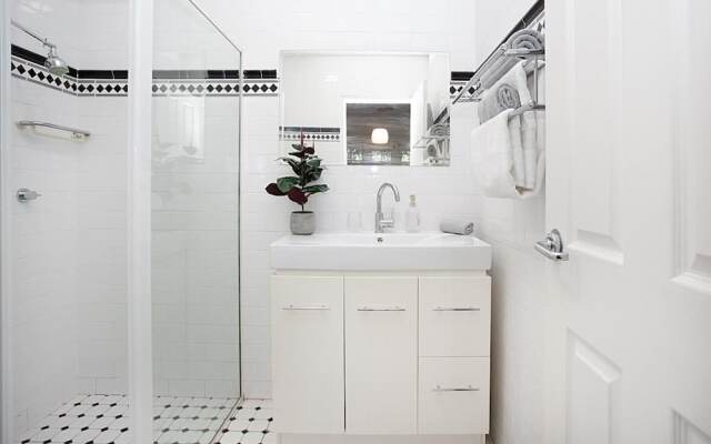 THE RENWICK - Hosted by: L'Abode Accommodation