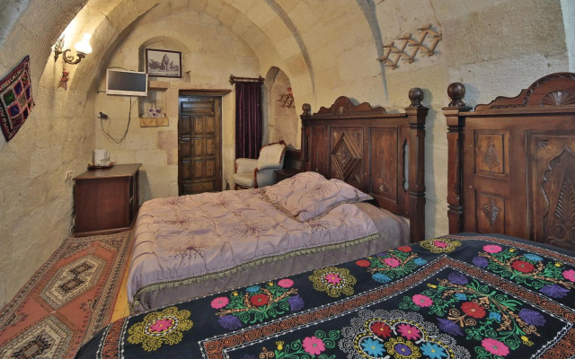 Travel Inn Cave Hotel