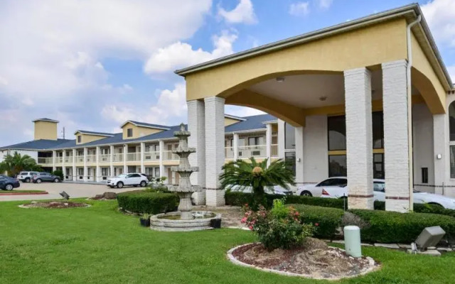 Quality Inn & Suites