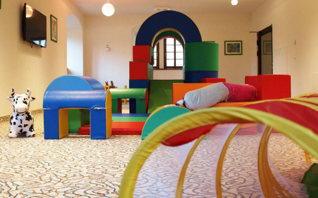 Uroczysko Siedmiu Stawów Luxury Hotel