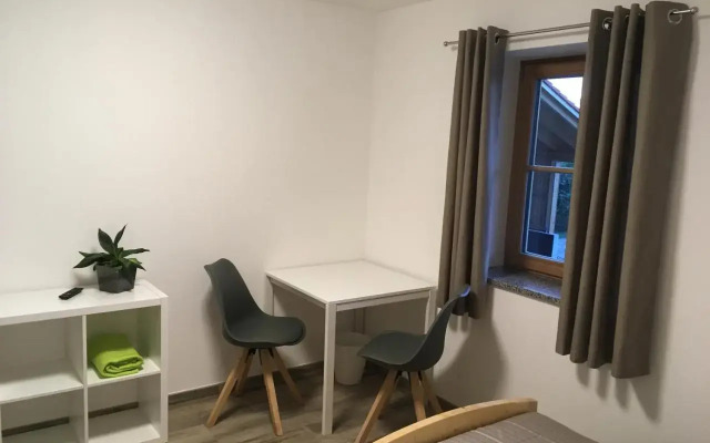 Schmid - Zimmer auf Zeit