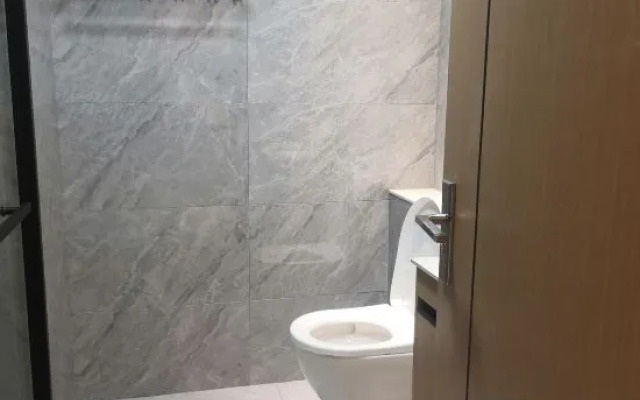 Honor First International Apartment (Poly Skyline)