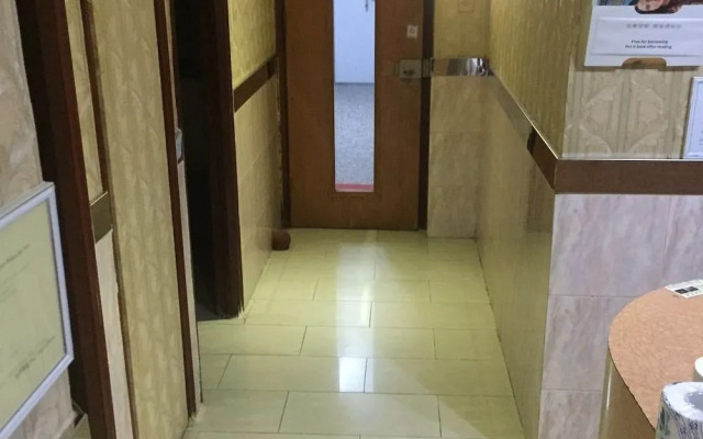 Royal Capital Hotel