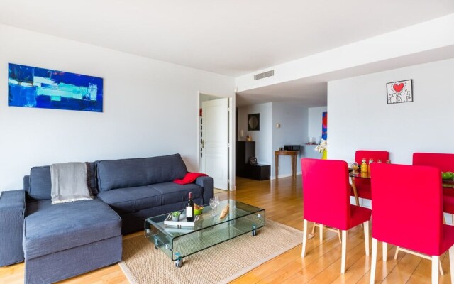 Warm Apartment With Parking and Terrace
