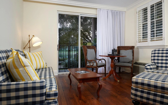 Inn at Pelican Bay