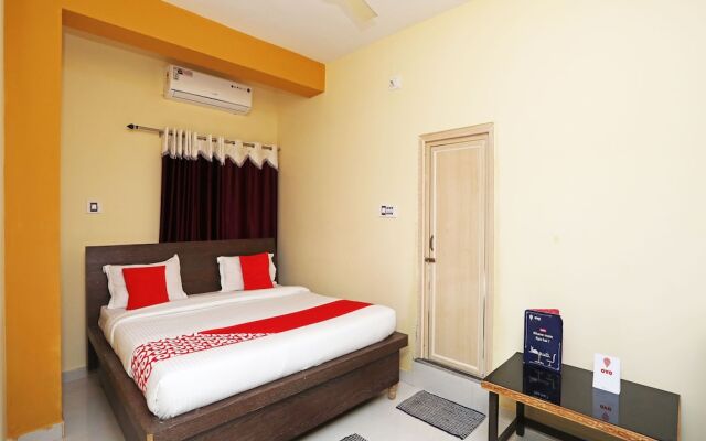 OYO 16821 Hotel Senapati Palace