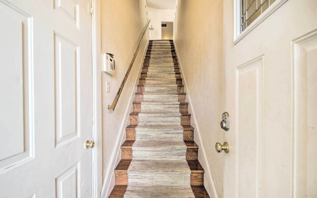 Spacious Springfield Apt < 4 Mi to Downtown!