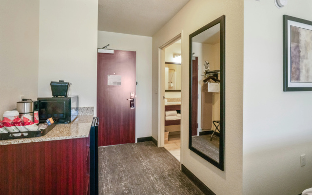 Cobblestone Inn & Suites - Boise City