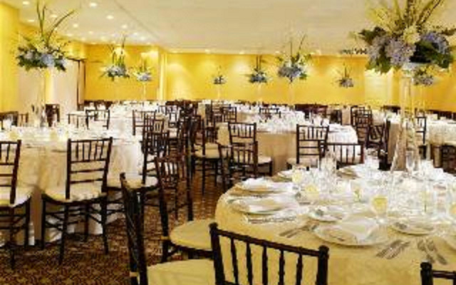 Radisson Resort Miami Beach