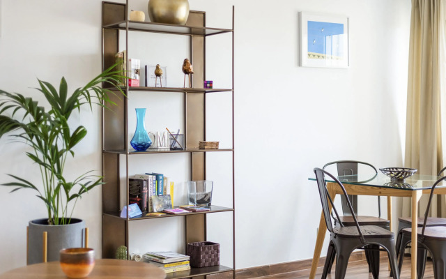 LV Premier Amoreiras AM3 Modern Space AC Lift