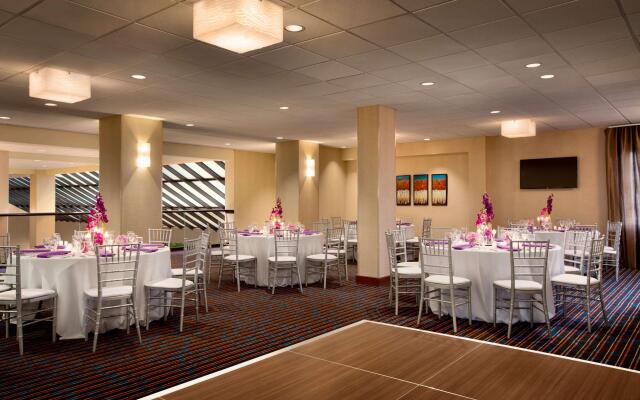 Embassy Suites by Hilton Santa Clara Silicon Valley