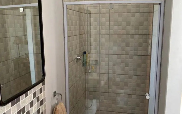 Heath Villa - private room