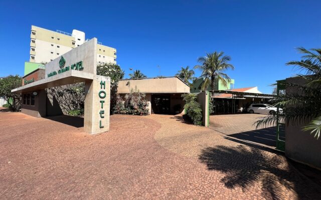 Premier Garden Hotel