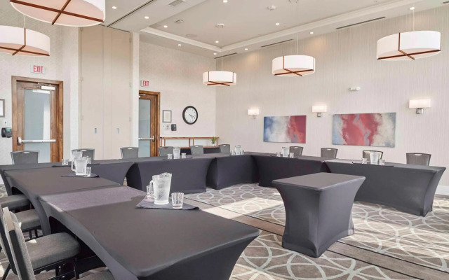 Sandman Signature Plano - Frisco Hotel