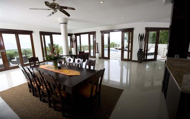 Citrus Tree Villas - Royalty