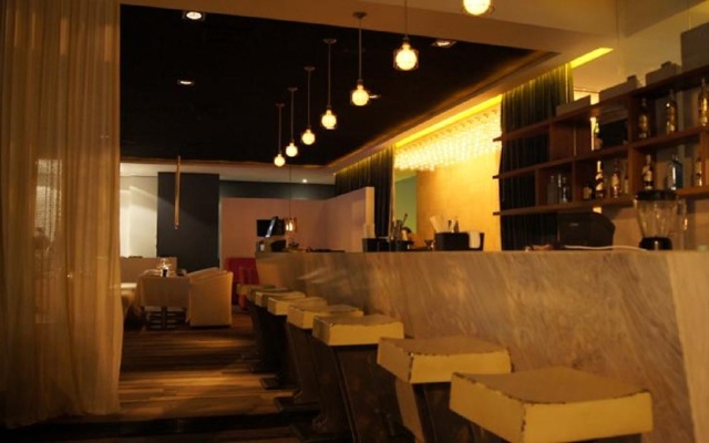 Be Playa Hotel Boutique & Rooftop Bar