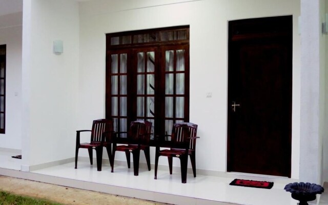 Hotel Chanara