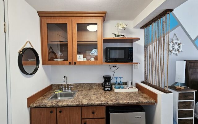 Aqua Marina Beach Club