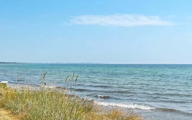 8 Person Holiday Home in Beddingestrand-by Traum