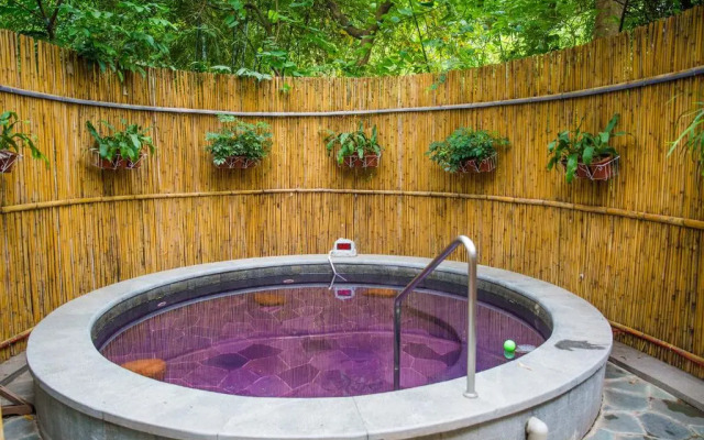 Richwood Garden Hotel