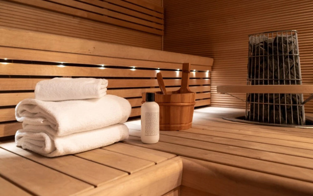 Spacious central apartment with sauna