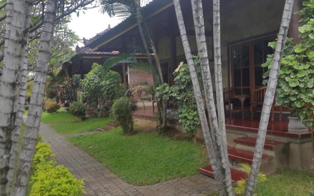 Bayu Mantra Bungalows