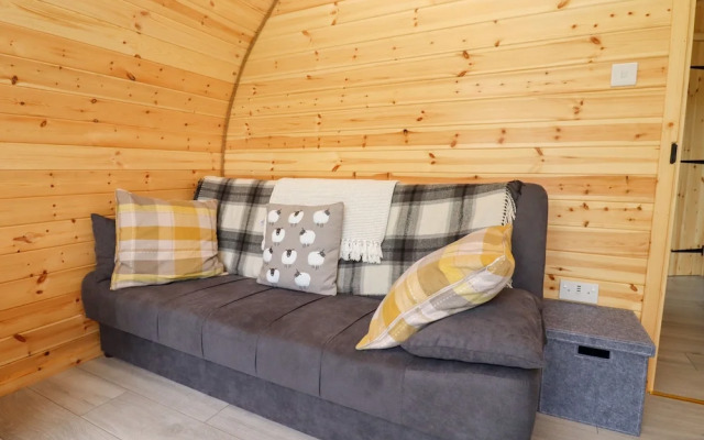 Meadow Lodge @ Berrys Place Farm