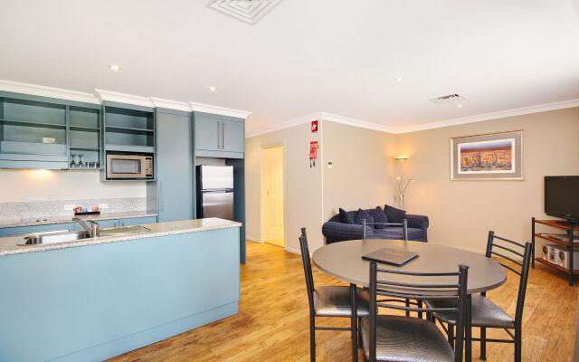 Edward Parry Motel & Apartments