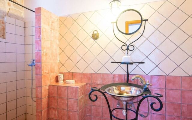 Strofilia Stone Residences