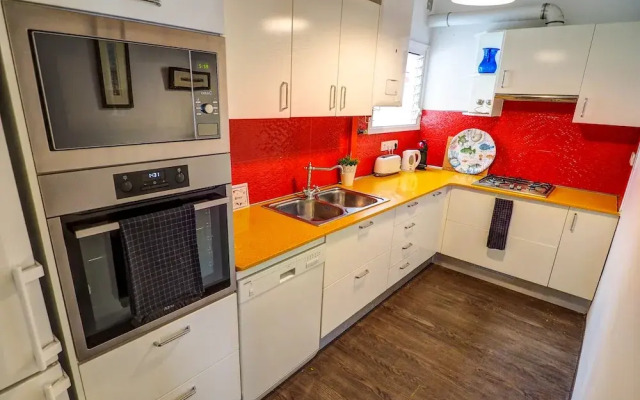 The Lilium Apartment by Hello Apartments Sitges