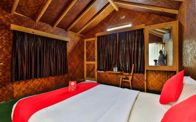 Vartys - The Hillside Huts