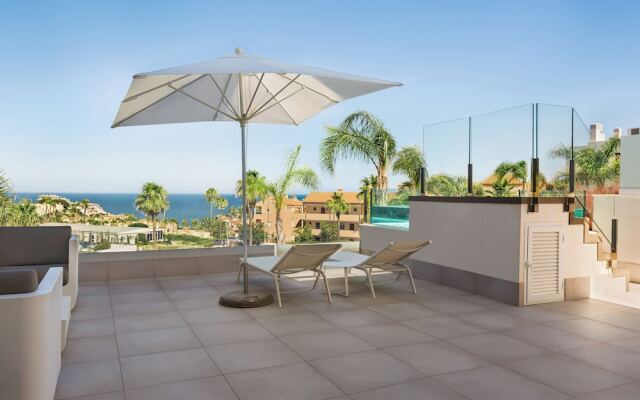 Seaview Residence with pool