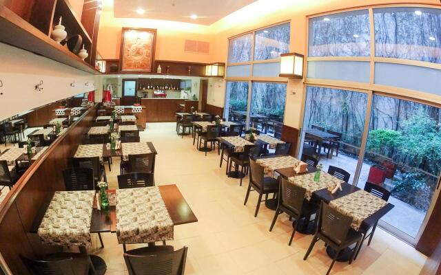 Ribera Sur Hotel