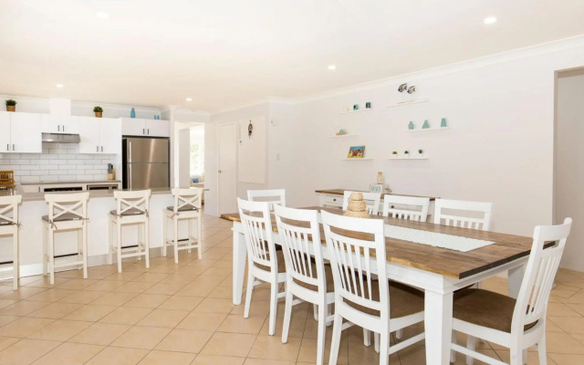 Coastaway I Pet Friendly I 3 Min Walk to Beach