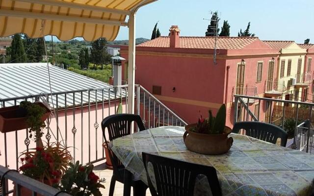 Casa vacanze Antonella Pula a 750mt dal centro.