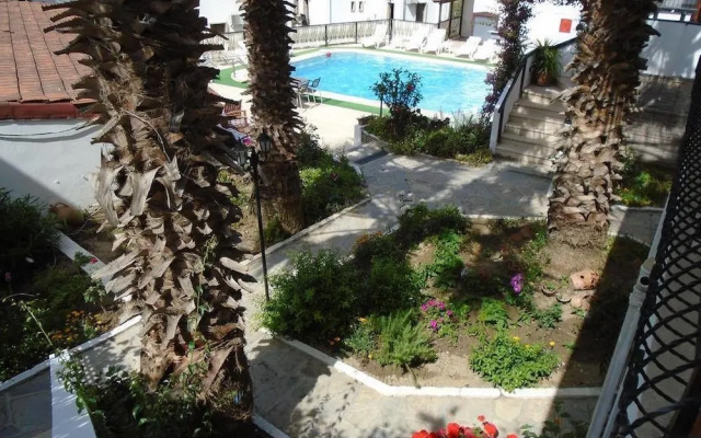 Jarra Hotel
